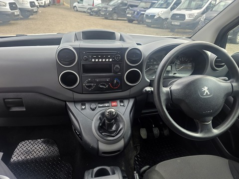 1.6 BlueHDi 744 S Combi Van 6dr Diesel Manual L2 (113 g/km, 97.64 bhp)