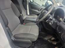 Peugeot Partner 1.6 BlueHDi 744 S Combi Van 6dr Diesel Manual L2 (113 g/km, 97.64 bhp) 