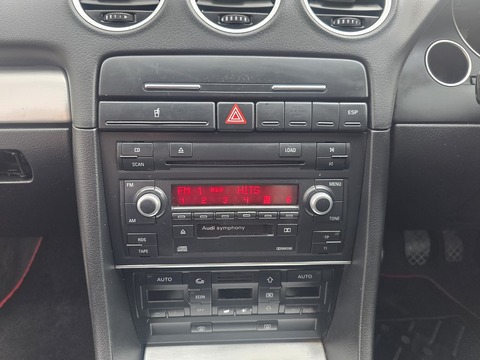 2.0 TDI S line Convertible 2dr Diesel Manual (175 g/km, 138 bhp)
