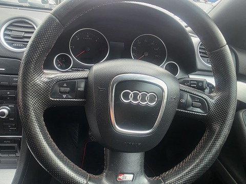 2.0 TDI S line Convertible 2dr Diesel Manual (175 g/km, 138 bhp)