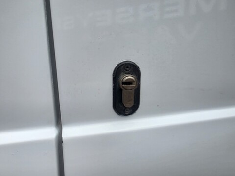 2.0 350 EcoBlue Panel Van 5dr Diesel Manual FWD L2 H3 Euro 6 (130 ps)