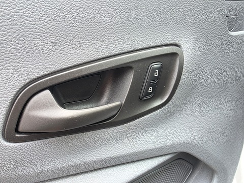 2.0 350 EcoBlue Panel Van 5dr Diesel Manual FWD L2 H3 Euro 6 (130 ps)