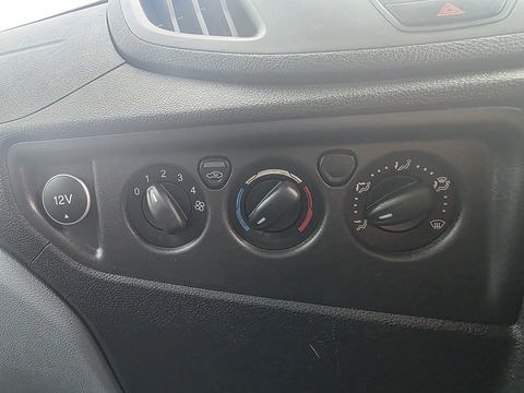 2.0 350 EcoBlue Panel Van 5dr Diesel Manual FWD L2 H3 Euro 6 (130 ps)