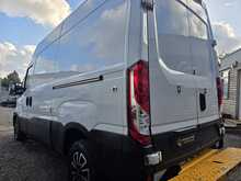 Iveco Daily Daily 35S 3520 Panel Van 2 Manual Diesel 
