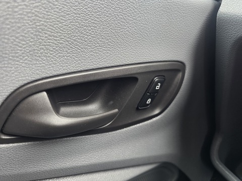 2.0 350 EcoBlue Panel Van 5dr Diesel Manual FWD L2 H3 Euro 6 (130 ps)