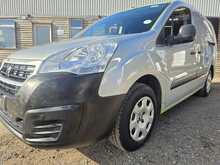 Peugeot e-Partner 49Kw SE Panel Van 6dr Electric Automatic FWD L2 H1 (0 g/km, 65.71 bhp) 