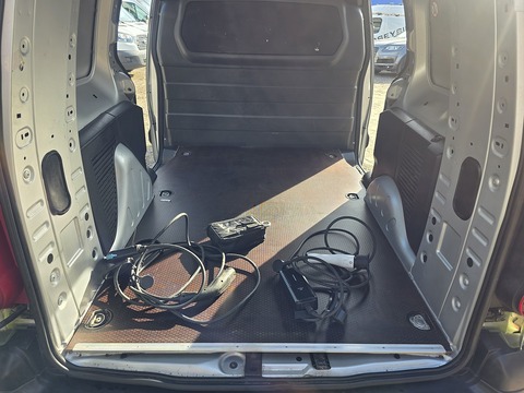 49Kw SE Panel Van 6dr Electric Automatic FWD L2 H1 (0 g/km, 65.71 bhp)