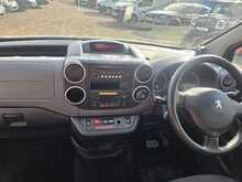 Peugeot e-Partner 49Kw SE Panel Van 6dr Electric Automatic FWD L2 H1 (0 g/km, 65.71 bhp) 