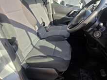 Peugeot e-Partner 49Kw SE Panel Van 6dr Electric Automatic FWD L2 H1 (0 g/km, 65.71 bhp) 
