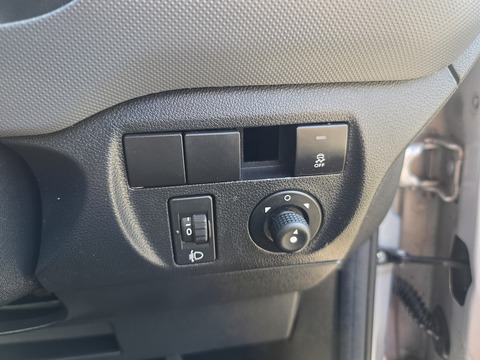 49Kw SE Panel Van 6dr Electric Automatic FWD L2 H1 (0 g/km, 65.71 bhp)