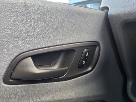 2.0 350 EcoBlue Panel Van 5dr Diesel Manual FWD L2 H3 Euro 6 (130 ps)