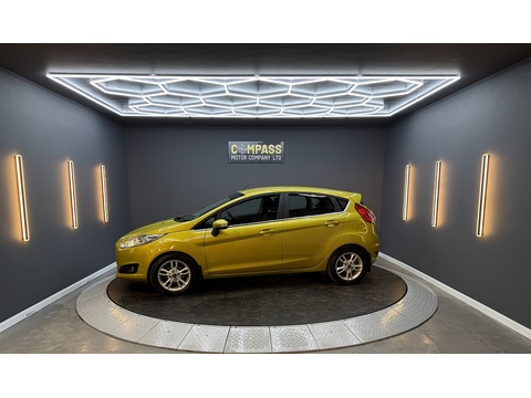 1.0T EcoBoost Zetec Hatchback 5dr Petrol Manual Euro 5 (s/s) (100 ps)