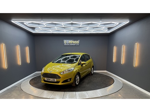 1.0T EcoBoost Zetec Hatchback 5dr Petrol Manual Euro 5 (s/s) (100 ps)