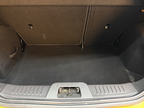 1.0T EcoBoost Zetec Hatchback 5dr Petrol Manual Euro 5 (s/s) (100 ps)