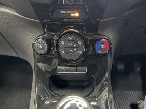 1.0T EcoBoost Zetec Hatchback 5dr Petrol Manual Euro 5 (s/s) (100 ps)