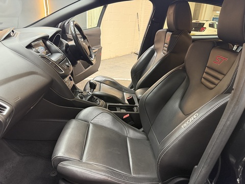 2.0 TDCi ST-3 Hatchback 5dr Diesel Manual Euro 6 (s/s) (185 ps)