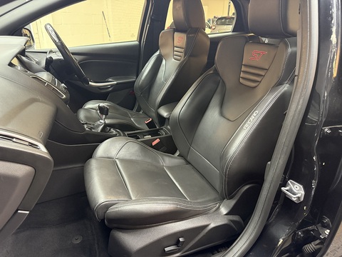 2.0 TDCi ST-3 Hatchback 5dr Diesel Manual Euro 6 (s/s) (185 ps)