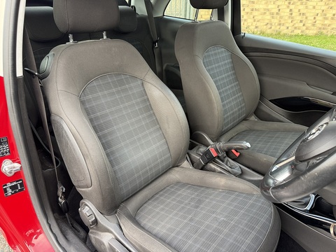 1.2i GLAM Hatchback 3dr Petrol Manual Euro 6 (70 ps)