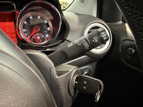 1.2i GLAM Hatchback 3dr Petrol Manual Euro 6 (70 ps)