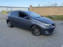 Toyota Auris 1.6 V-Matic Icon Plus Hatchback 5dr Petrol Manual Euro 5 (132 ps) 