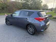 Toyota Auris 1.6 V-Matic Icon Plus Hatchback 5dr Petrol Manual Euro 5 (132 ps) 
