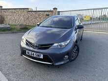 Toyota Auris 1.6 V-Matic Icon Plus Hatchback 5dr Petrol Manual Euro 5 (132 ps) 