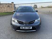 Toyota Auris 1.6 V-Matic Icon Plus Hatchback 5dr Petrol Manual Euro 5 (132 ps) 