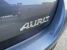 Toyota Auris 1.6 V-Matic Icon Plus Hatchback 5dr Petrol Manual Euro 5 (132 ps) 