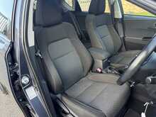 Toyota Auris 1.6 V-Matic Icon Plus Hatchback 5dr Petrol Manual Euro 5 (132 ps) 