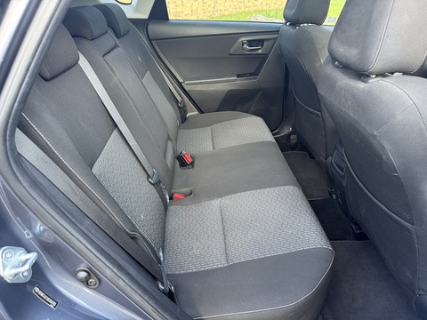 1.6 V-Matic Icon Plus Hatchback 5dr Petrol Manual Euro 5 (132 ps)