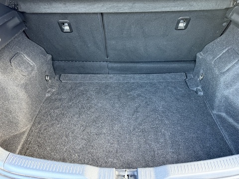 1.6 V-Matic Icon Plus Hatchback 5dr Petrol Manual Euro 5 (132 ps)