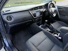 Toyota Auris 1.6 V-Matic Icon Plus Hatchback 5dr Petrol Manual Euro 5 (132 ps) 