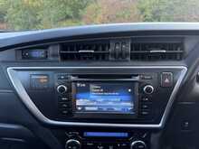 Toyota Auris 1.6 V-Matic Icon Plus Hatchback 5dr Petrol Manual Euro 5 (132 ps) 