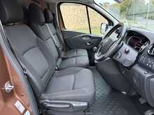 Renault Trafic 2.0 dCi ENERGY 30 Sport Panel Van 5dr Diesel Manual LWB Standard Roof Euro 6 (s/s) (170 ps) 