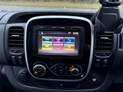 2.0 dCi ENERGY 30 Sport Panel Van 5dr Diesel Manual LWB Standard Roof Euro 6 (s/s) (170 ps)