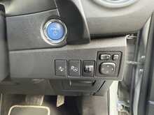 Toyota Auris 1.8 VVT-h Design Hatchback 5dr Petrol Hybrid CVT Euro 6 (s/s) (136 ps) 
