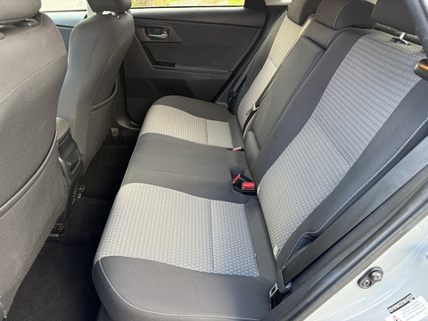 1.8 VVT-h Design Hatchback 5dr Petrol Hybrid CVT Euro 6 (s/s) (136 ps)