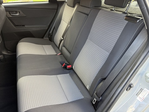 1.8 VVT-h Design Hatchback 5dr Petrol Hybrid CVT Euro 6 (s/s) (136 ps)