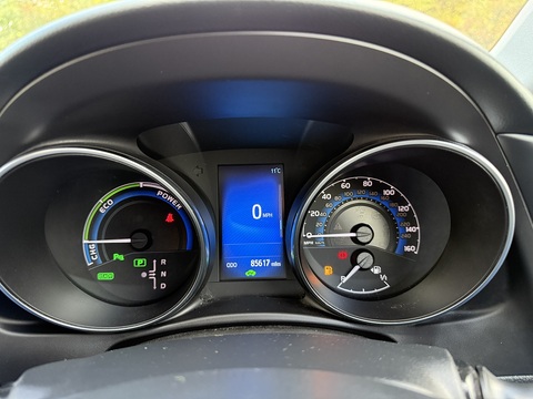 1.8 VVT-h Design Hatchback 5dr Petrol Hybrid CVT Euro 6 (s/s) (136 ps)