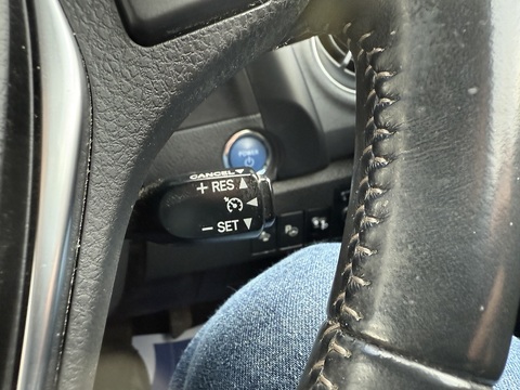 1.8 VVT-h Design Hatchback 5dr Petrol Hybrid CVT Euro 6 (s/s) (136 ps)