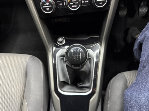 1.6 TDI SE SUV 5dr Diesel Manual Euro 6 (s/s) (115 ps)