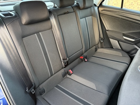 1.6 TDI SE SUV 5dr Diesel Manual Euro 6 (s/s) (115 ps)