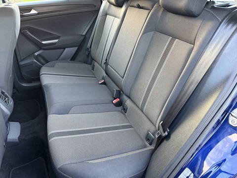 1.6 TDI SE SUV 5dr Diesel Manual Euro 6 (s/s) (115 ps)