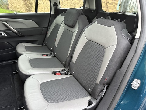 1.2 PureTech Flair Plus MPV 5dr Petrol EAT8 Euro 6 (s/s) (130 ps)