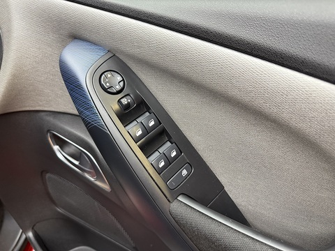 1.2 PureTech Feel MPV 5dr Petrol Manual Euro 6 (s/s) (130 ps)