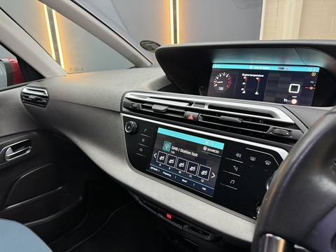 1.2 PureTech Feel MPV 5dr Petrol Manual Euro 6 (s/s) (130 ps)