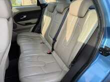 Land Rover Range Rover Evoque 2.2 SD4 Pure SUV 5dr Diesel Auto 4WD Euro 5 (190 ps) 