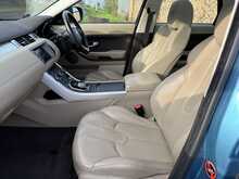 Land Rover Range Rover Evoque 2.2 SD4 Pure SUV 5dr Diesel Auto 4WD Euro 5 (190 ps) 