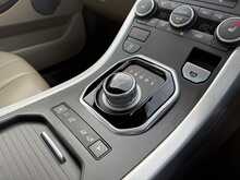 Land Rover Range Rover Evoque 2.2 SD4 Pure SUV 5dr Diesel Auto 4WD Euro 5 (190 ps) 