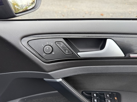 2.0 TSI BlueMotion Tech GTI Hatchback 5dr Petrol DSG Euro 6 (s/s) (220 ps)